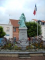 Aire-sur-la-Lys - Monument aux morts.JPG